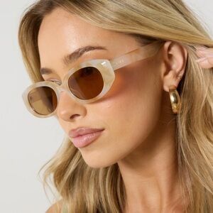 NWOT aire sunglasses